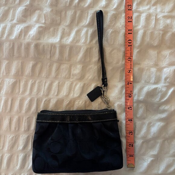 Authentic Coach Signature Pleated Wristlet - Picture 2 of 3